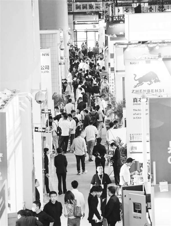 6-1 1 汉诺威上海.jpg