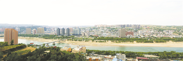 4-14 14 府谷全景 刘建平摄.jpg