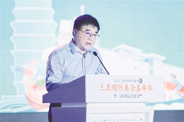 1704198018185513.jpg 5-5 5 2洛阳杜康控股有限公司副总经理武小岭.jpg