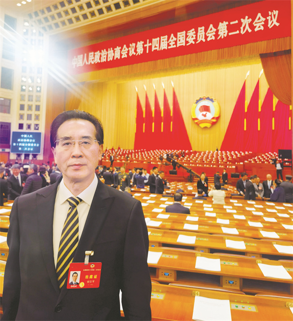 1710338265493361.jpg 1-3 2 全国政协委员、成都市政.jpg