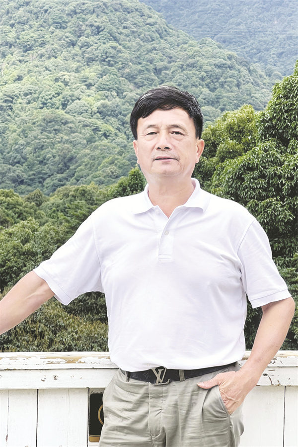 1724760770494622.jpg 5-22 22 谢凯雄.jpg