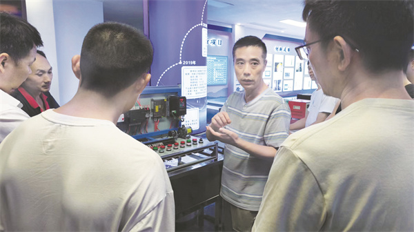 5-2 3斌郎煤矿三举措筑牢安全防线.jpg