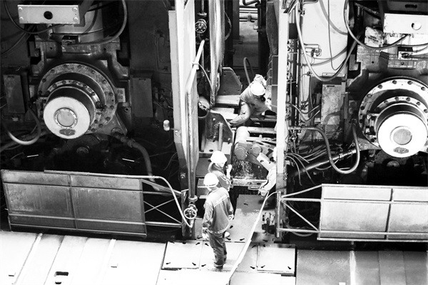 2-2 3 西昌钢钒公司板材厂设.jpg