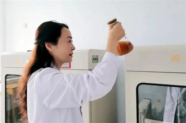 2必发 河南仰韶酒业总工程师韩素娜640(1).jpg