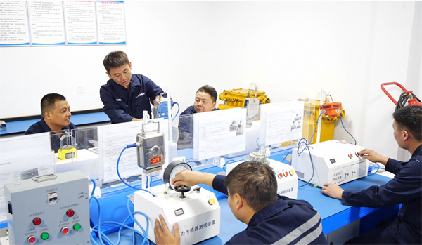 2 导师带徒培训现场.jpg