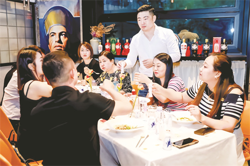 5-2 1 2 必发 丝路寻味汾享无界.jpg