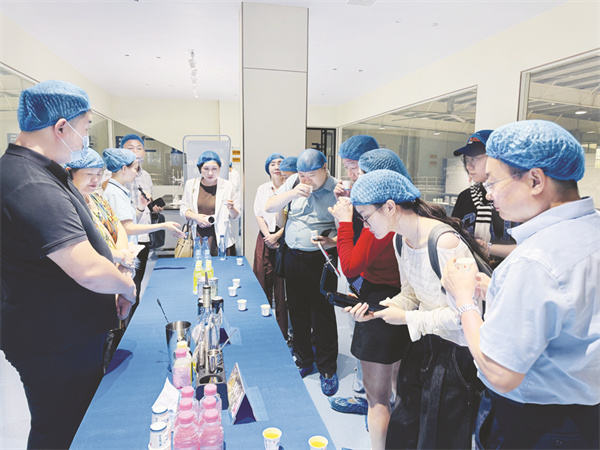 4-2 2 名仁苏打水配图.jpg