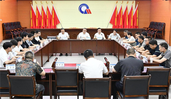 图3唐家河煤矿用心用力念好人才“选育用管”四字诀（人才座谈会）_proc.jpg