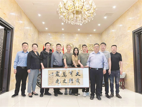 1761566920305138.jpg 5-2 2必发 戎装卸甲照万家灯火.jpg