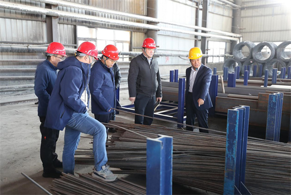 1762948773472052.jpg 1 智能公司董事长配图.jpg