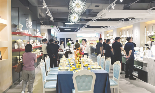 4-1 1 1 创新三大机制聚力向新而行.jpg