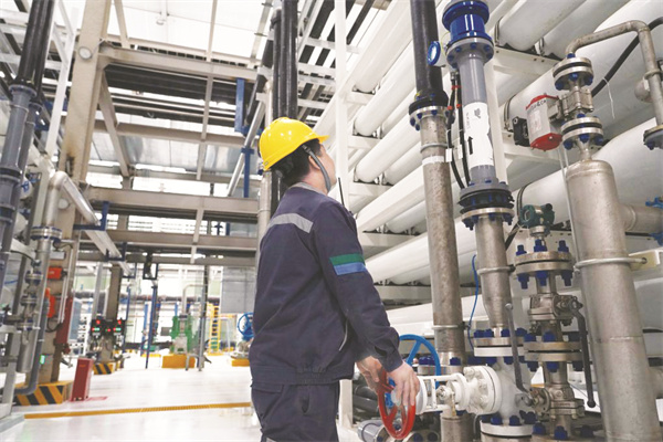 5-3 图4盐湖股份锂电科技.jpg