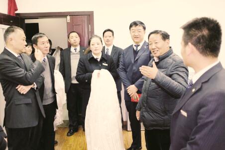 1495197038128492.jpg 3.jpg