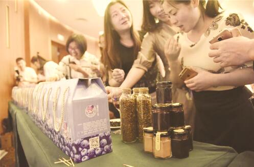 1528886215109554.jpg 3.jpg