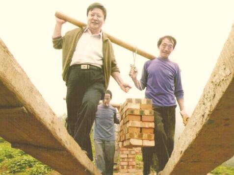 1530318250195923.jpg 2.jpg