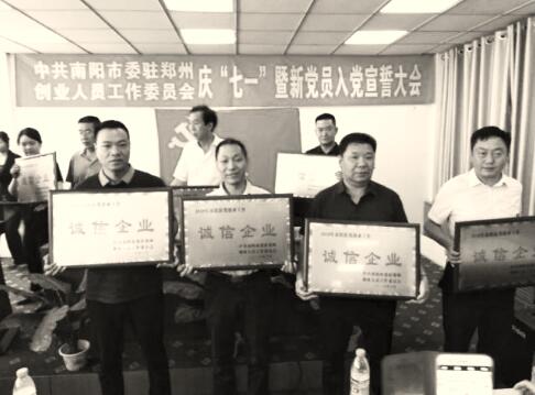 1530698388113229.jpg 2.jpg