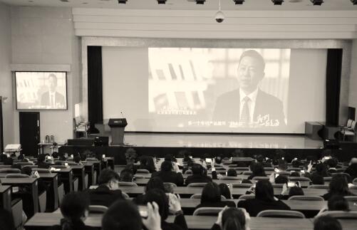 1544097762142004.jpg 2.jpg