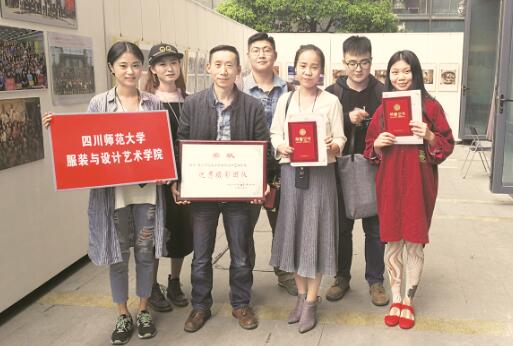 1558699007320543.jpg 2.jpg