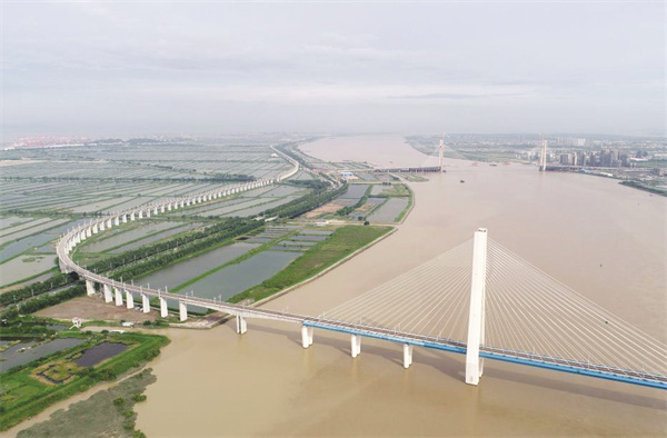 4-2 2 为大湾区再注新动能.jpg