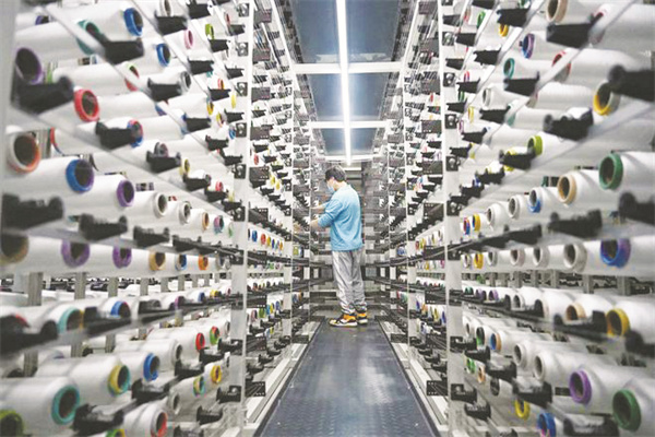 1-1 图1 1一家纺织品牌.jpg