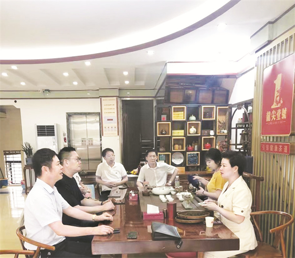 1657110854223608.jpg 5-2 1-2 迪拜客商专程来福建安.jpg