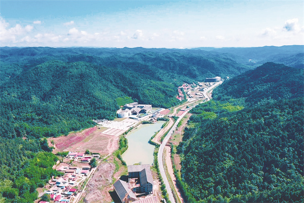 1-1 1 1 潮塔村鸟瞰图.jpg