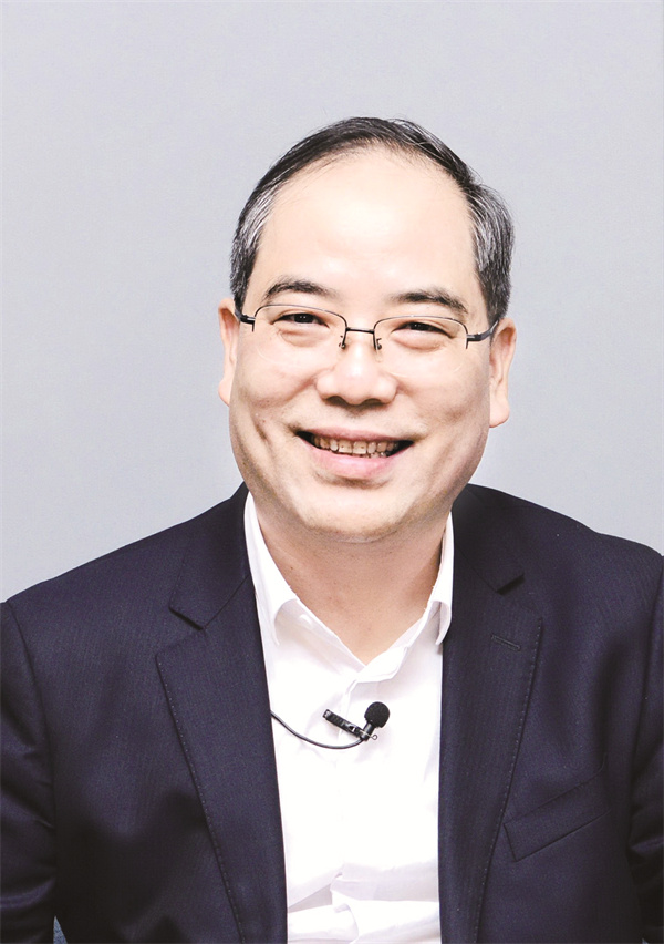 郁建兴.jpg