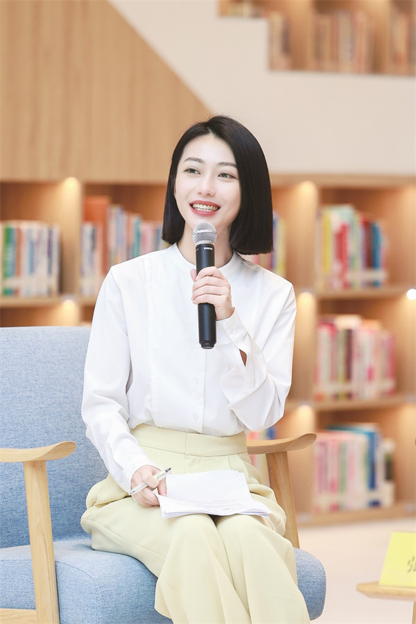 张宛诗.jpg