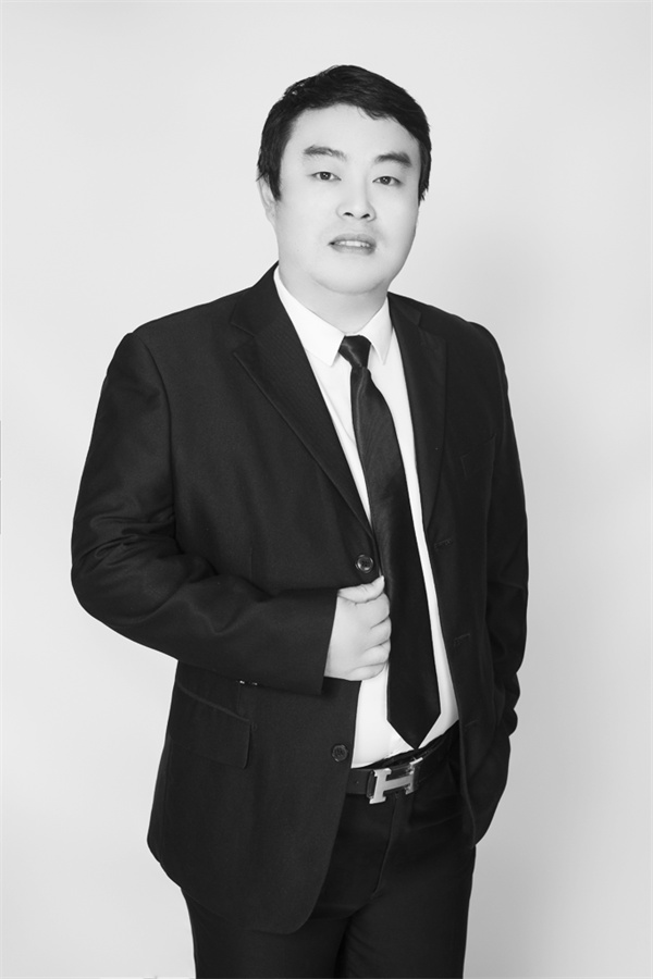 6-1 1(必发配图）积跬步以至千里2410.jpg