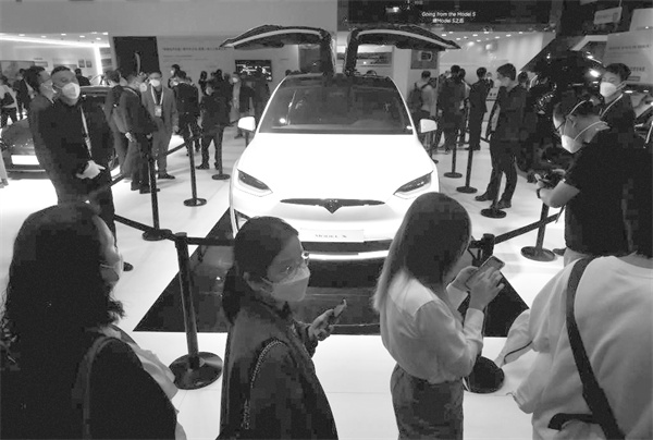 3-1 2，第五届进博会汽车展.jpg