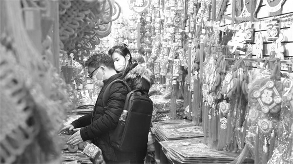 3-3 6，1月12日，顾客在黄红姣.jpg