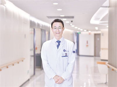 范军强-徐青青摄 (1).jpg