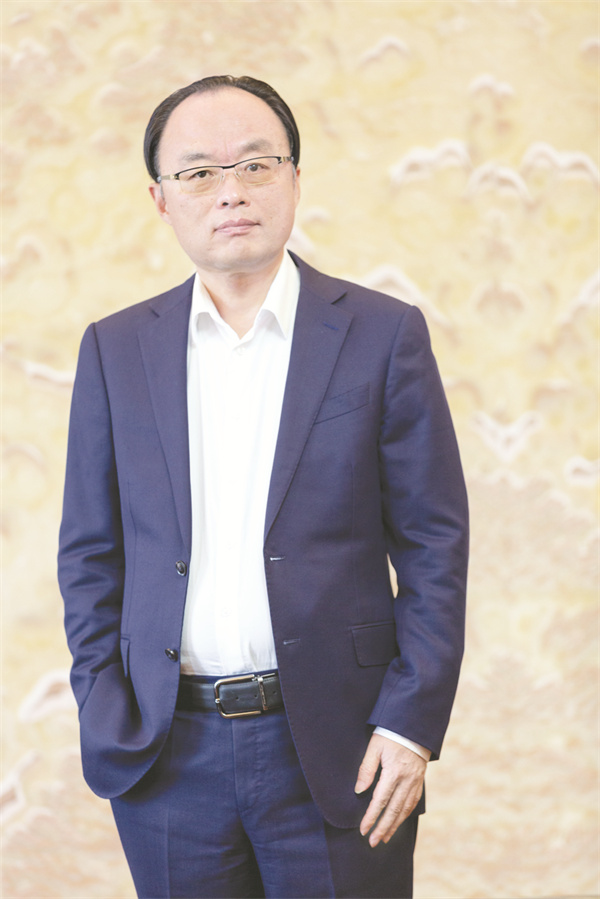 1-2 2 江苏兰陵化工集团董事长兼总经理陈春源.jpg