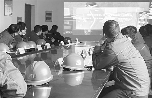 7-1 7 涡北选煤厂安全警示.jpg