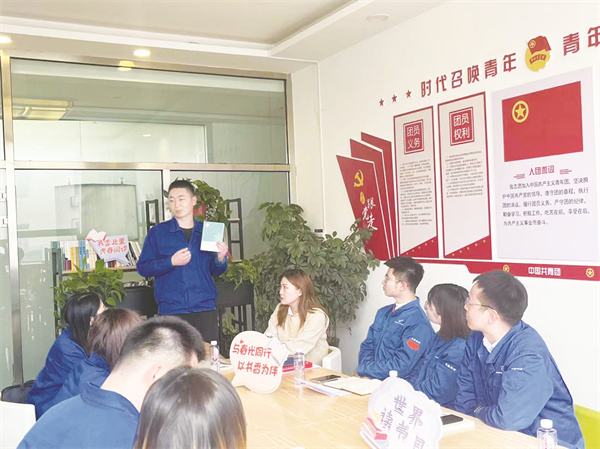 8-4 5 北重集团开展“书香.jpg