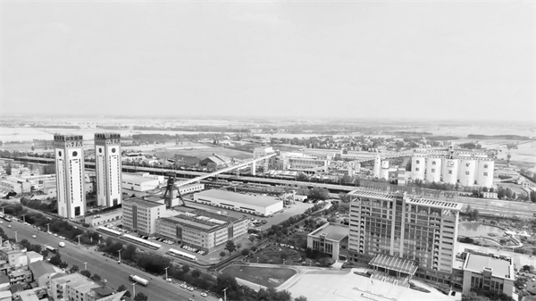 1690379634366916.jpg 2-1 1,新巨龙公司矿区.jpg