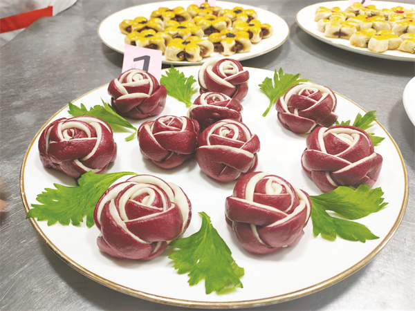 4-1 1 1 色香味俱全的面食，宛如艺术品.jpg