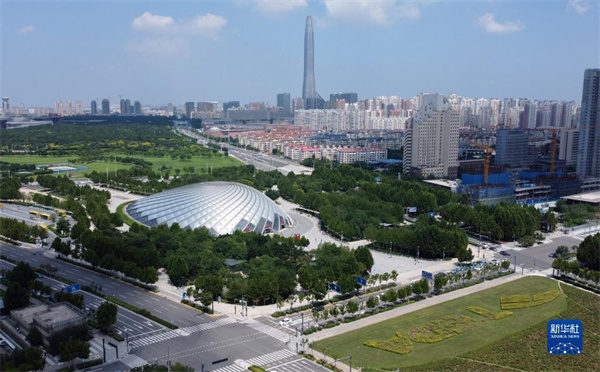 1692698385161861.jpg 4 这是8月13日拍摄的天津经济技术开发区一景(无人机照片)。新华社记者 赵子硕 摄.JPG