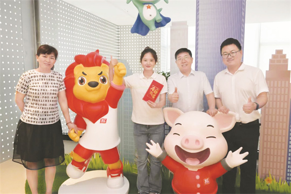 4-11 图11为活动现场.jpg