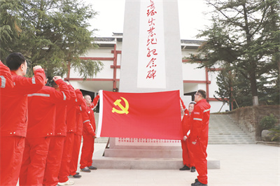 1-1 1 1：举誓征战红土地.jpg