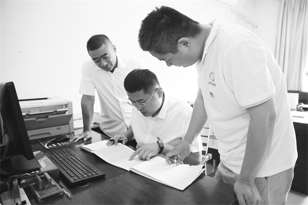 7-1 4永明煤矿：党员.jpg