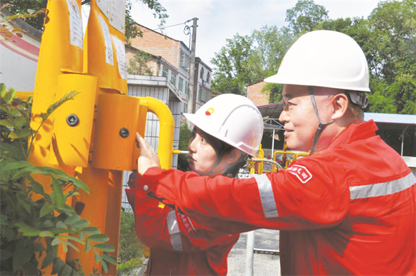 4-5 5 通电点管地电位与控制电位比对测试.jpg