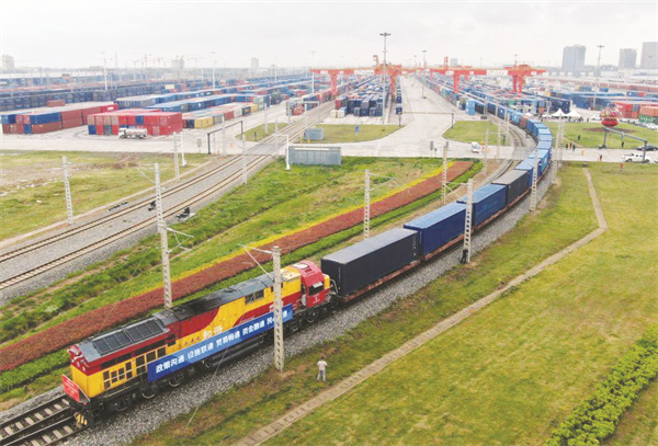 5-4 4 中欧班列.jpg