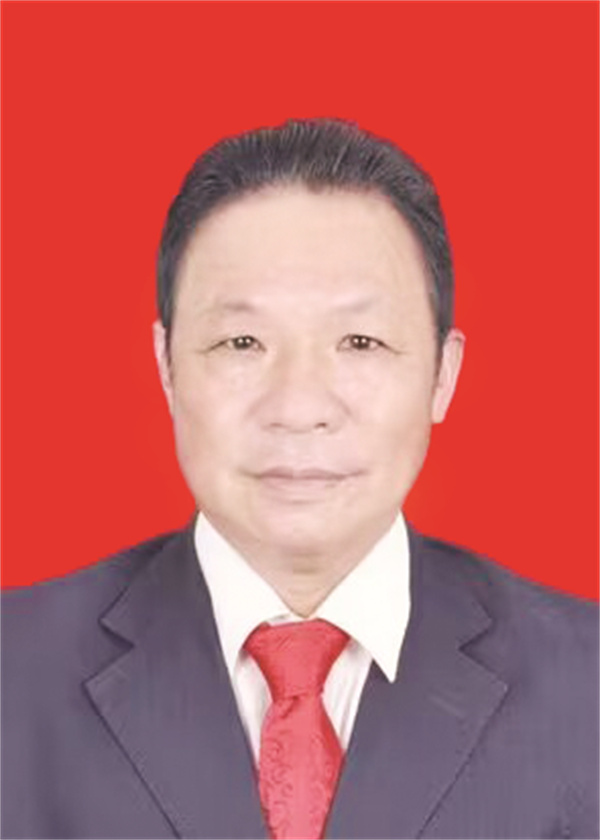 1-27 湖南长乾农业科技有限公司 何云福 董事长.jpg