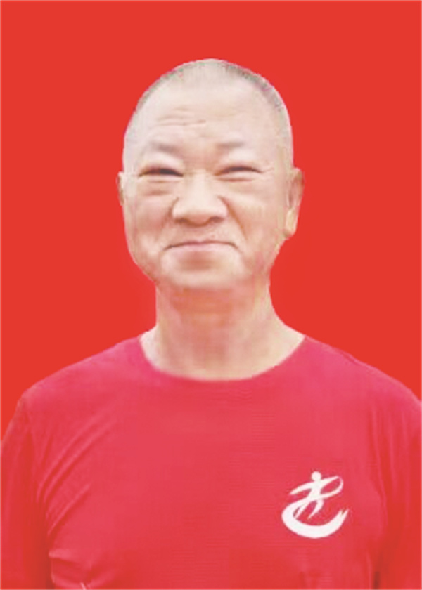 1-28 巴东县红鹰成品油有限公司肖显盛董事长.jpg