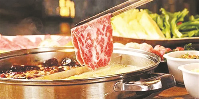 4-2 图2国际中式餐饮市场.jpg