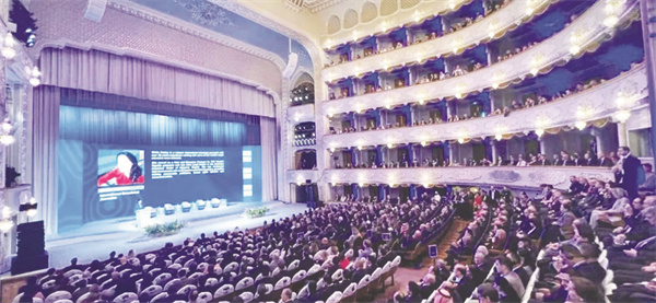 8-10 3 8宝丰酒业参加第四届第比利斯丝绸之路论坛.jpg