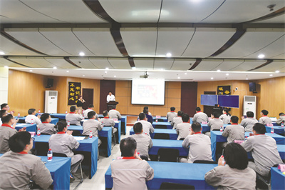 1700993199253209.jpg 8-2 2、班组管理好不好.jpg