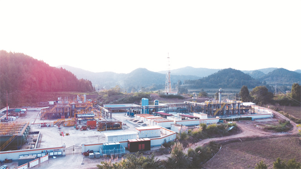 1701168727235680.jpg 5-4 5川中油气矿角探1井.jpg