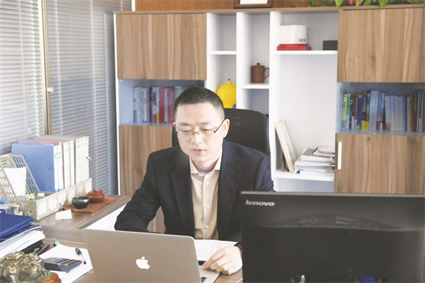 5-1 1 通用海外公司外贸事业部部长冯蜢蛟.jpg